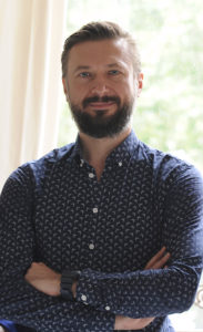 Pavel Trush danseur professeur de danse classique contemporaine barre au sol école de danse à Lyon Paris France études danse